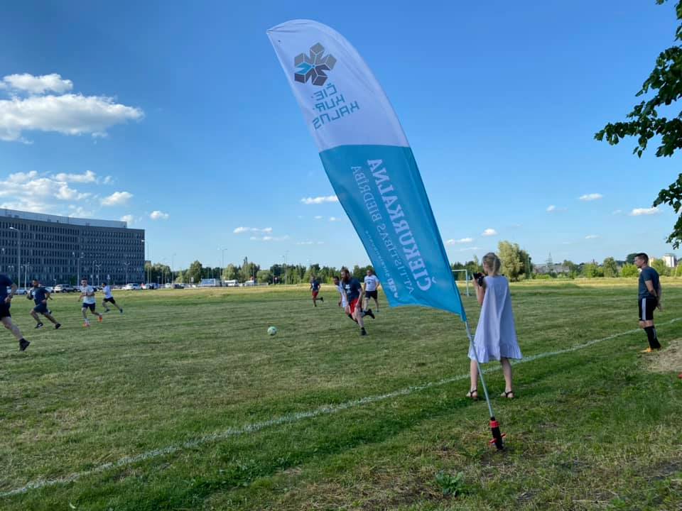 Ciekurkalna_futbola_laukuma_atklasana_3.jpg