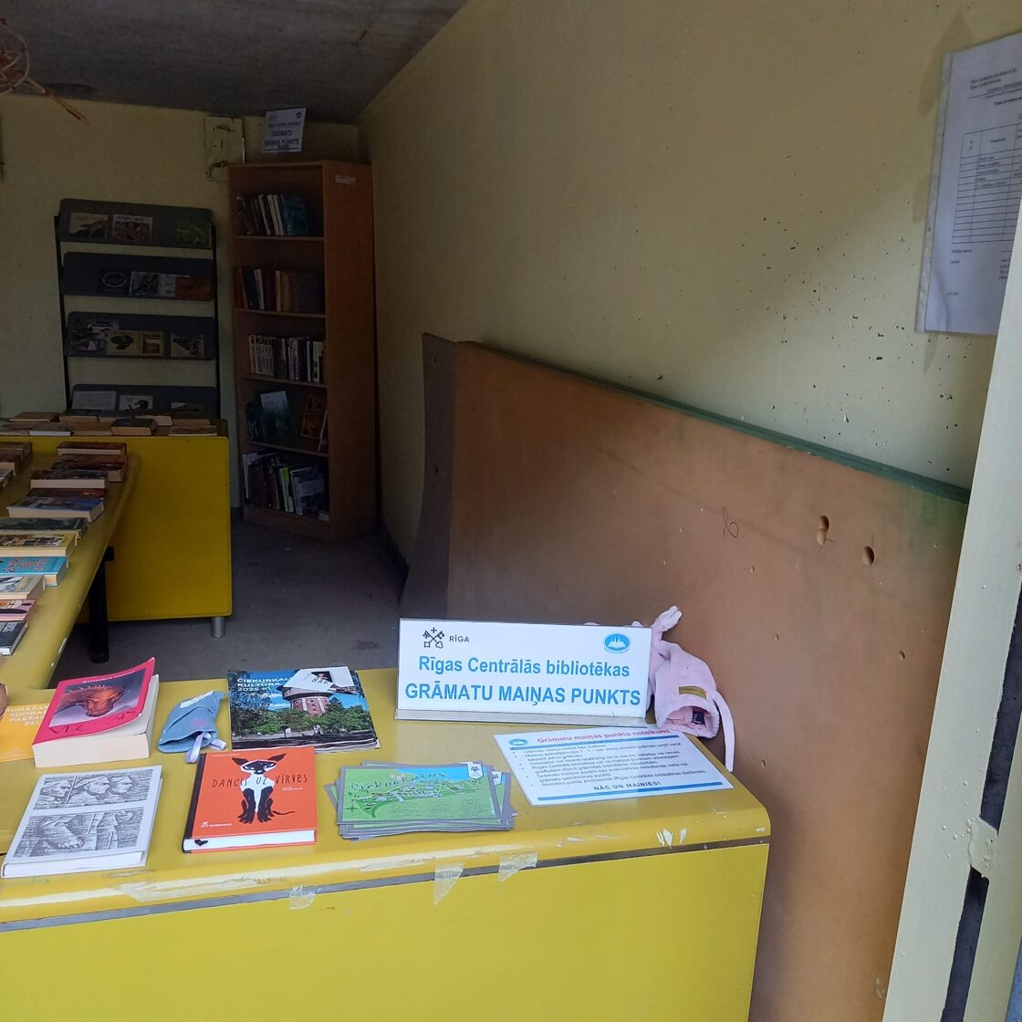 Gramatu_mainas_punkts_Ciekurkalna_biblioteka.jpeg